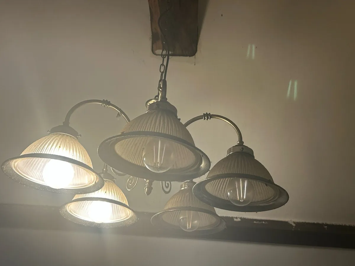 Antique light fitting - Image 1