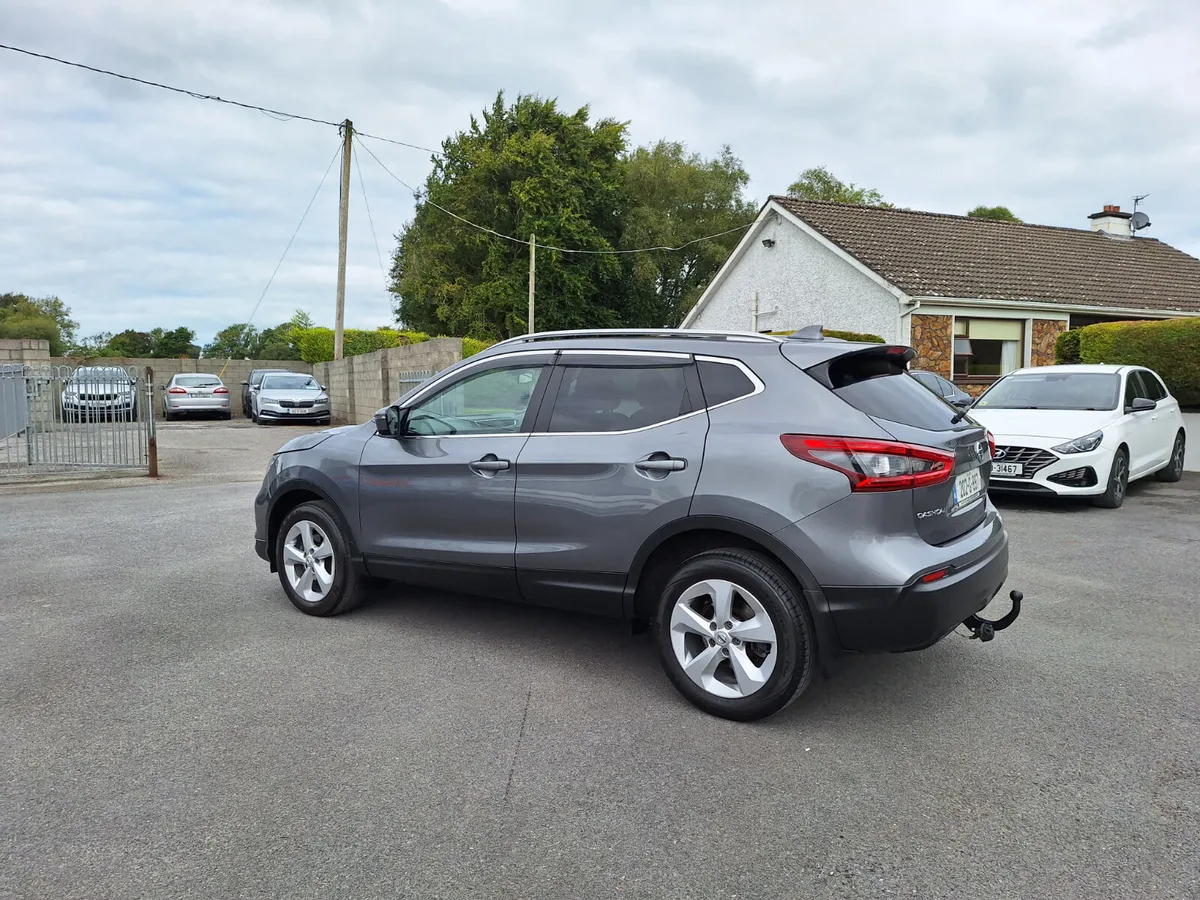 Nissan Qashqai 1.5 SV Low Km/High Spec - Image 4
