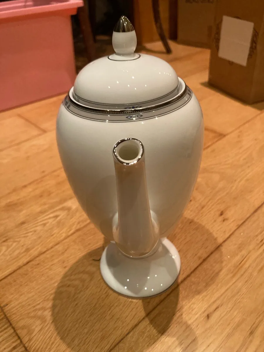 Wedgwood Amherst Coffee Pot - Image 2