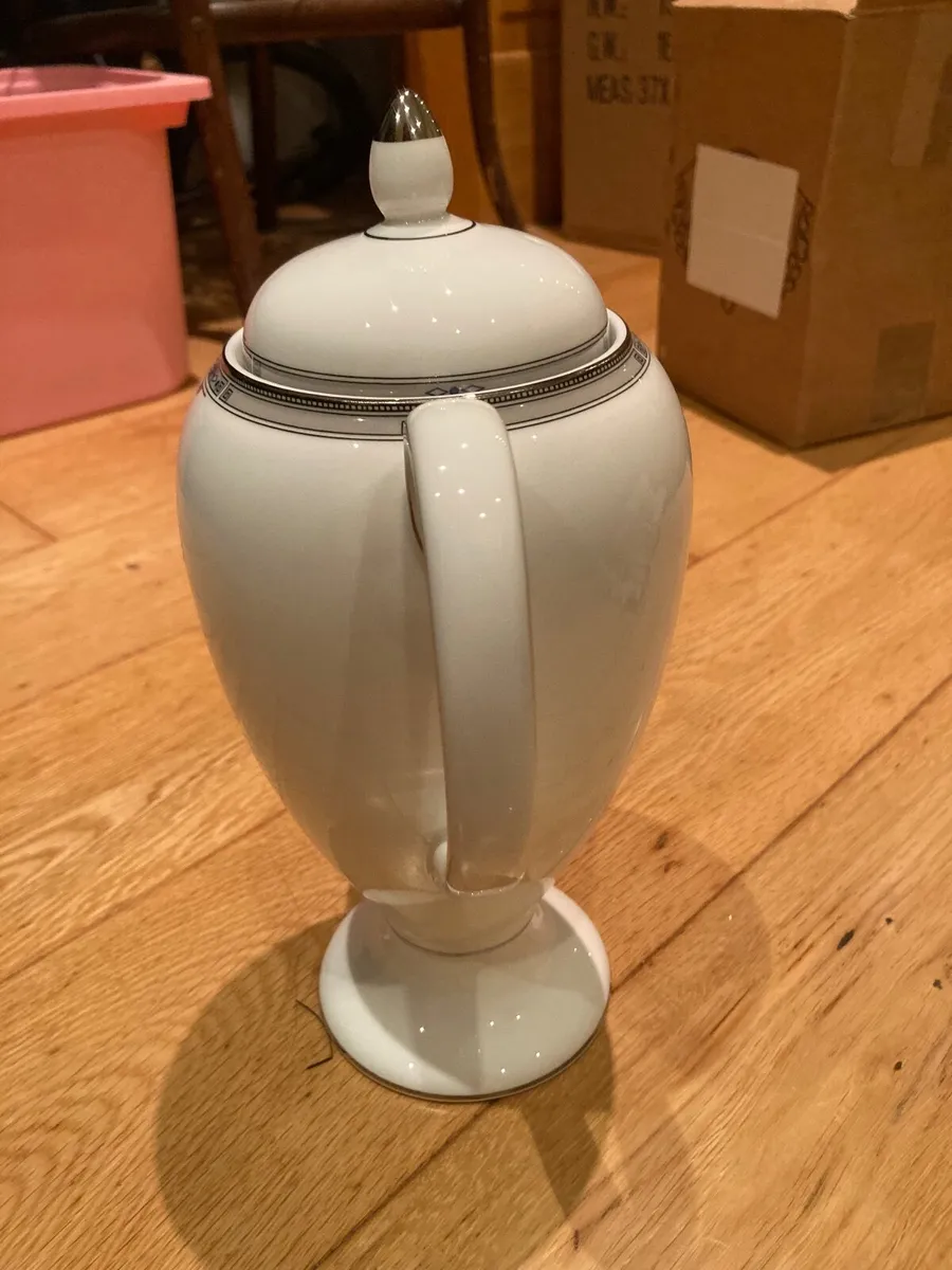 Wedgwood Amherst Coffee Pot - Image 4