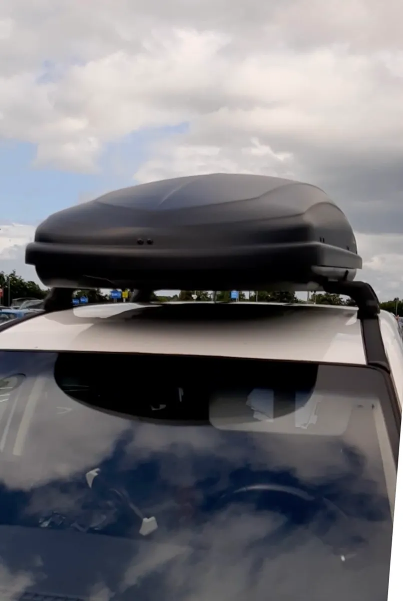 Roof Box 500 Lt “Hapro” graphite full size - Image 3
