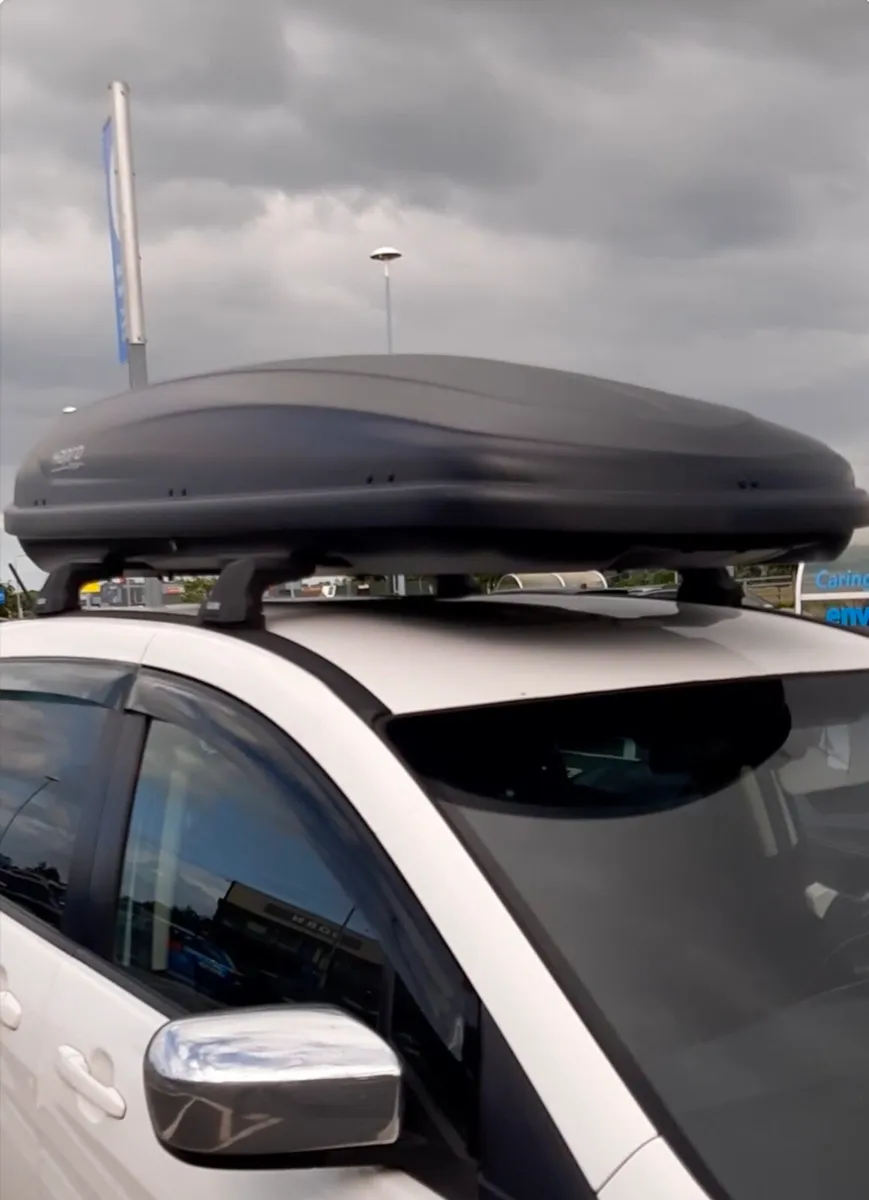 Roof Box 500 Lt “Hapro” graphite full size - Image 4