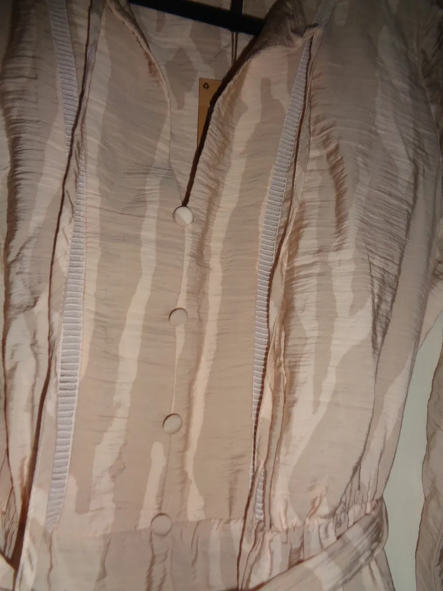 Gallery Ladies Dress for Sale - Image 2