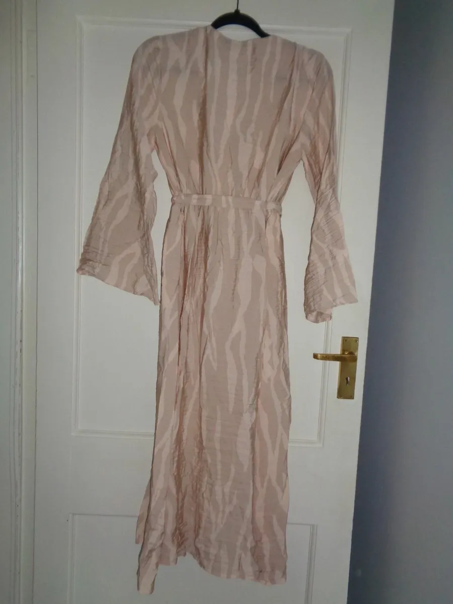 Gallery Ladies Dress for Sale - Image 3