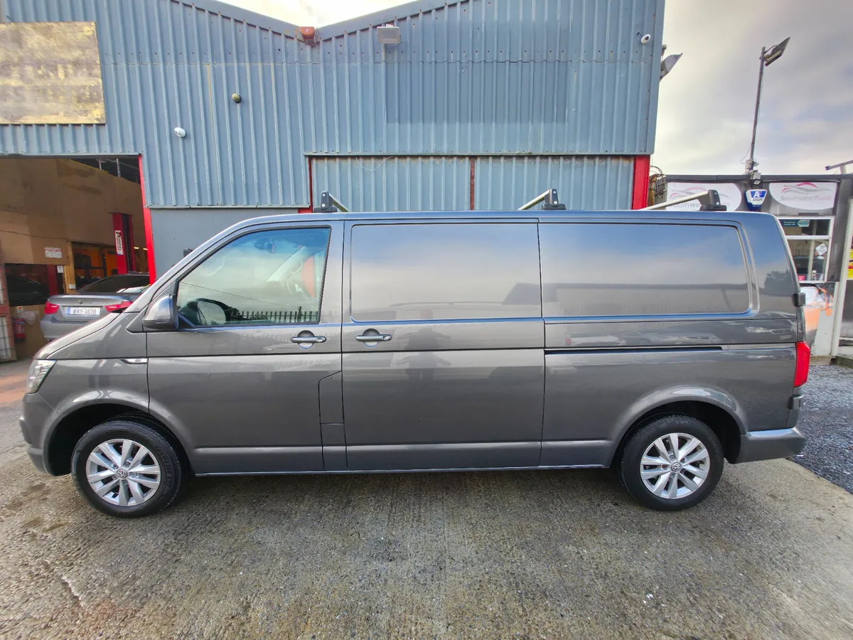 2018 Volkswagen Transporter *DOE 10-25 TAX 02-26* - Image 4