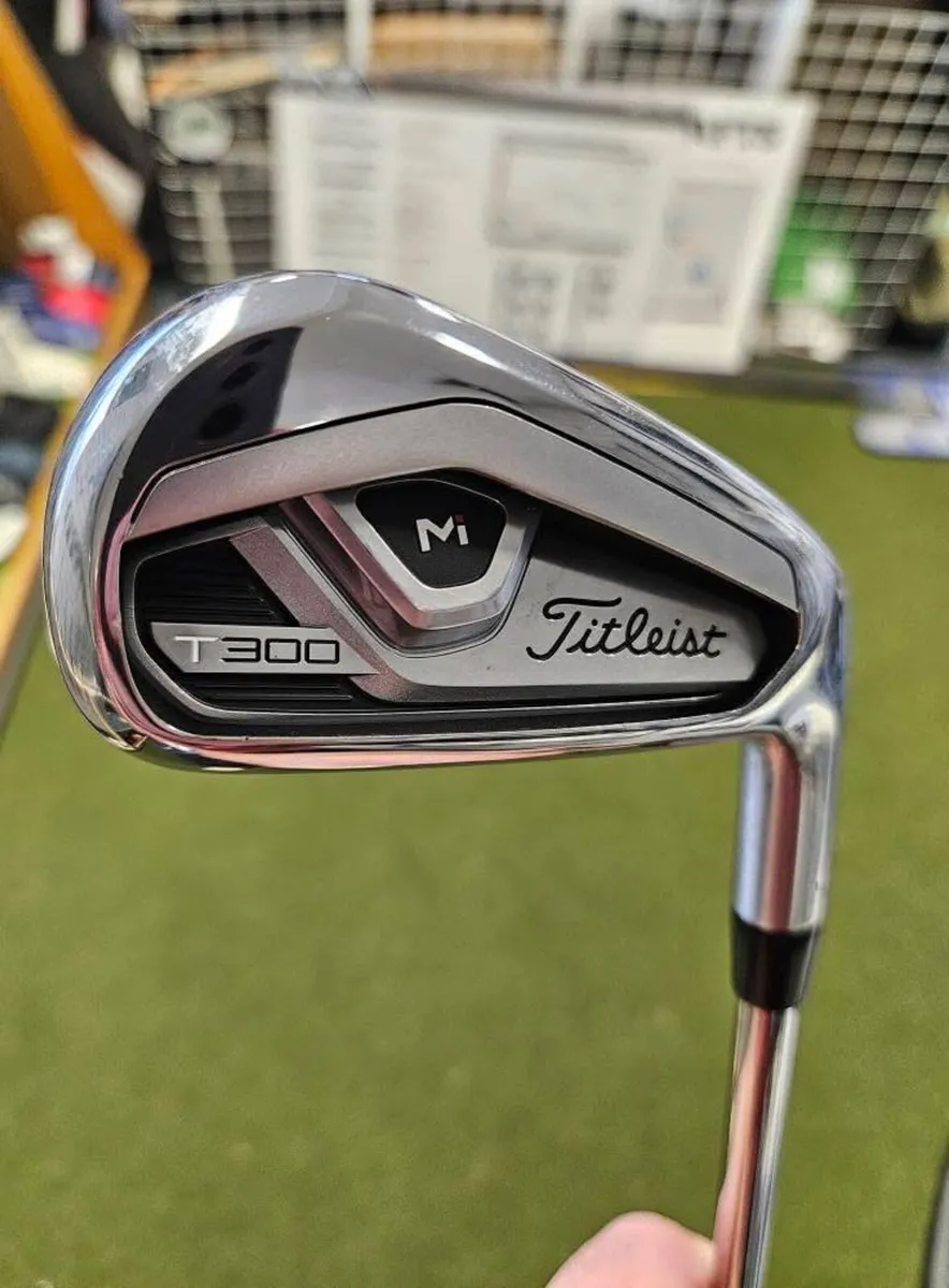 As New Titleist T300 4 Iron - Image 1