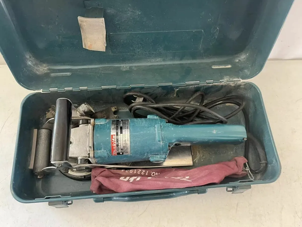 Makita pc1100 With Case - Image 1
