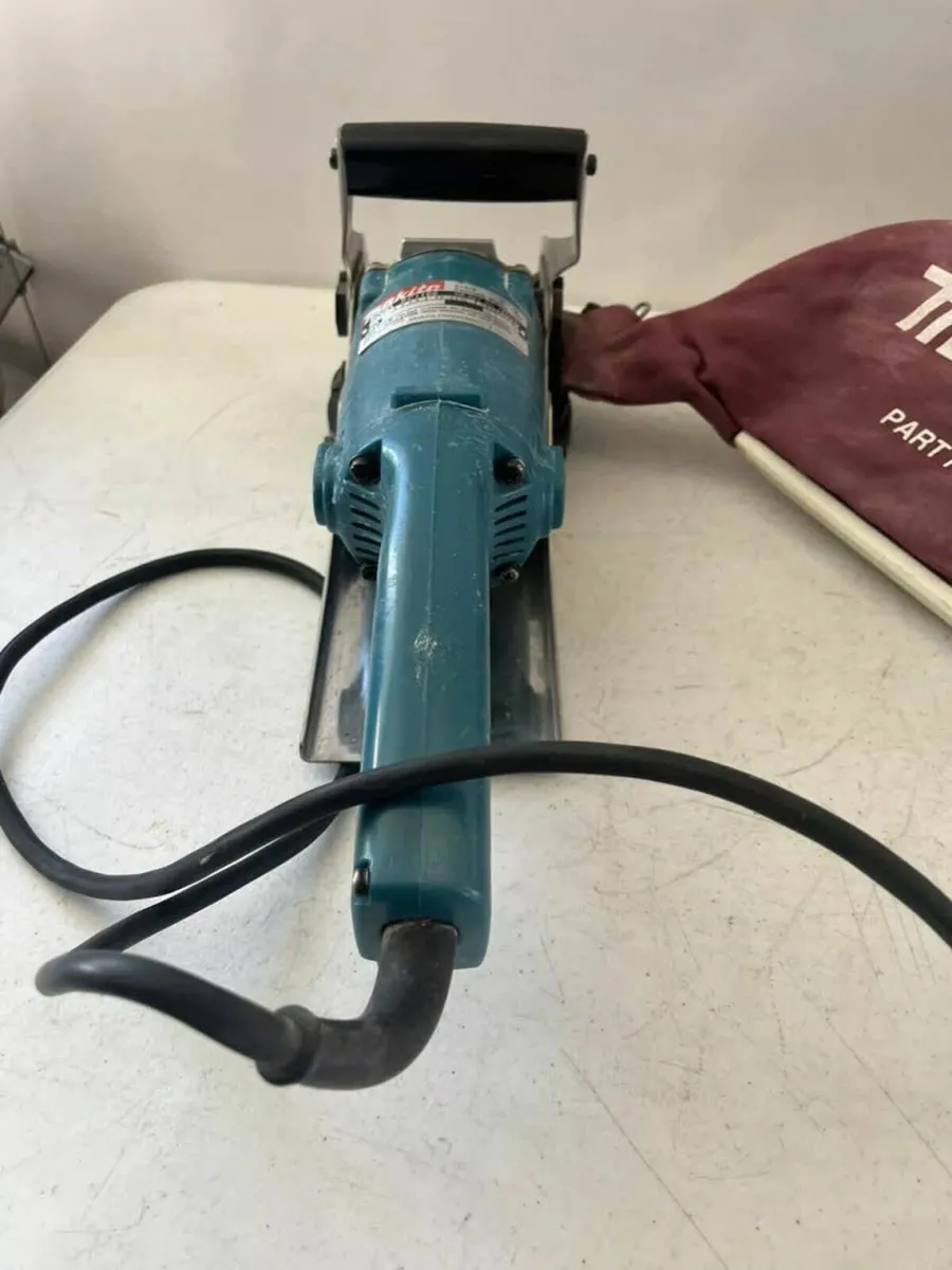 Makita pc1100 With Case - Image 3