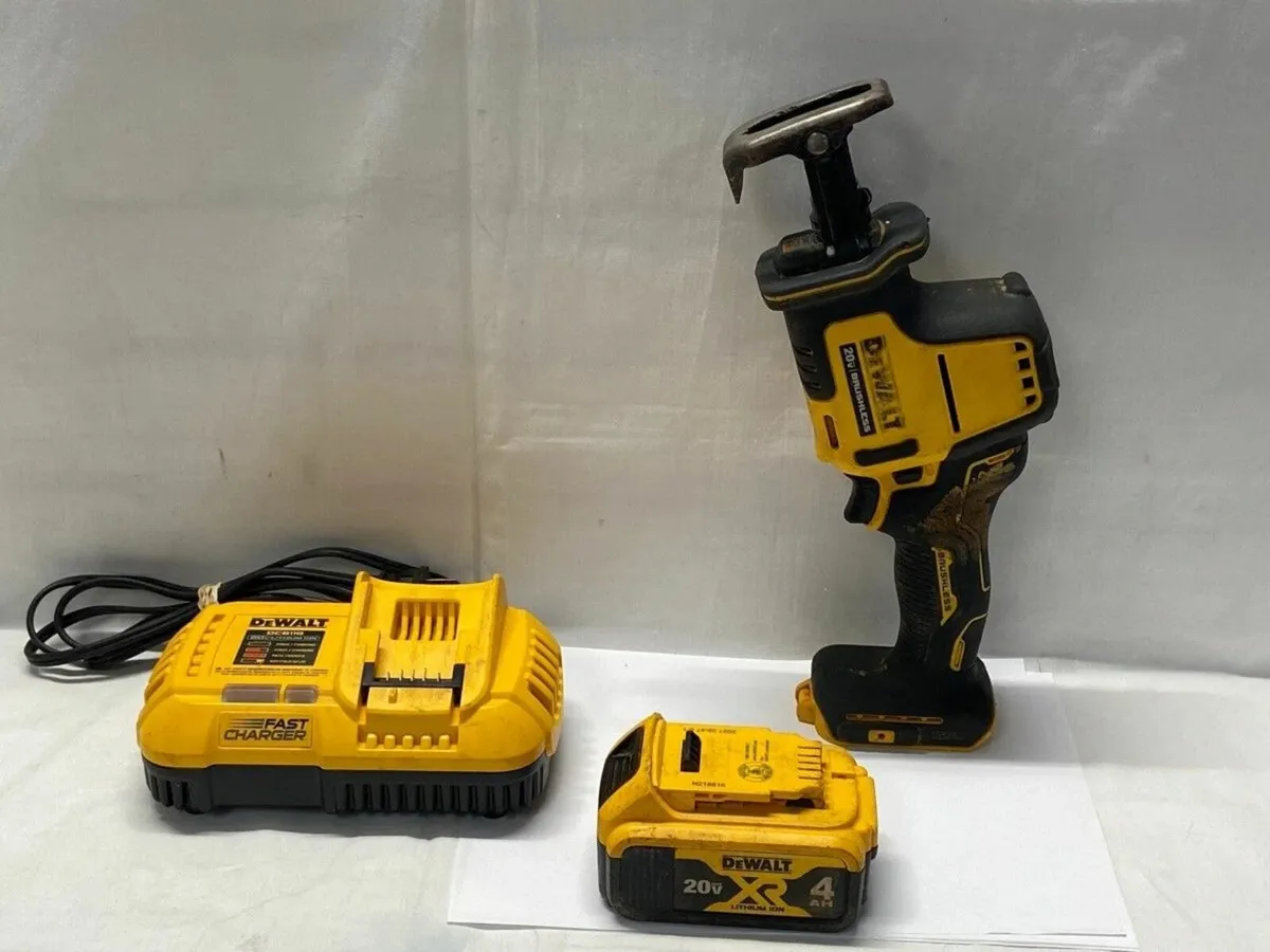 DEWALT ATOMIC 20V MAX Cordless Brushless - Image 1