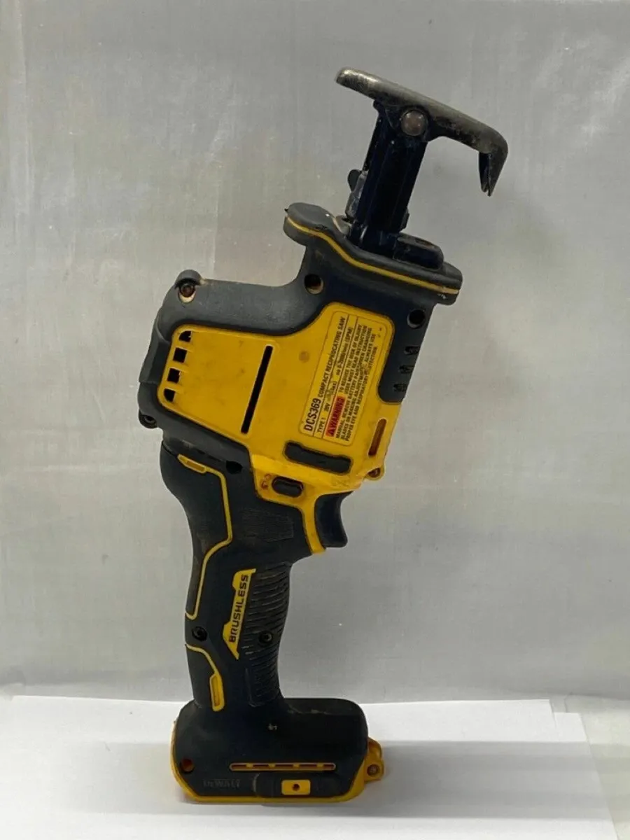 DEWALT ATOMIC 20V MAX Cordless Brushless - Image 3
