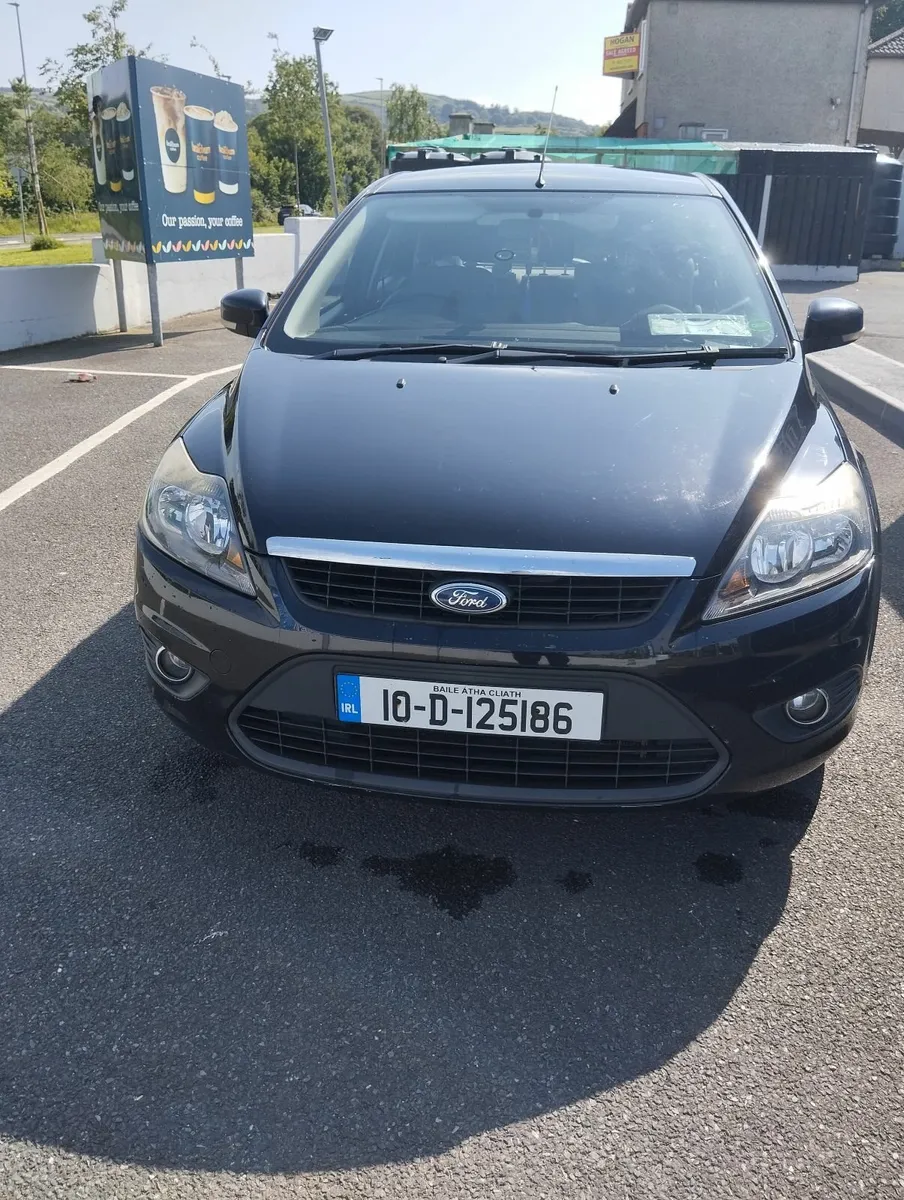 Ford Focus 2010 - Image 2