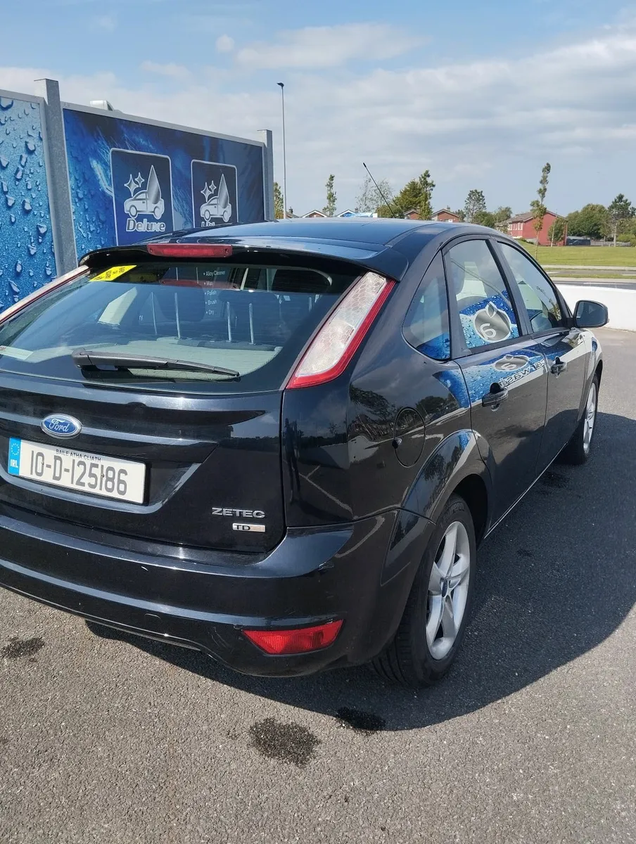 Ford Focus 2010 - Image 3