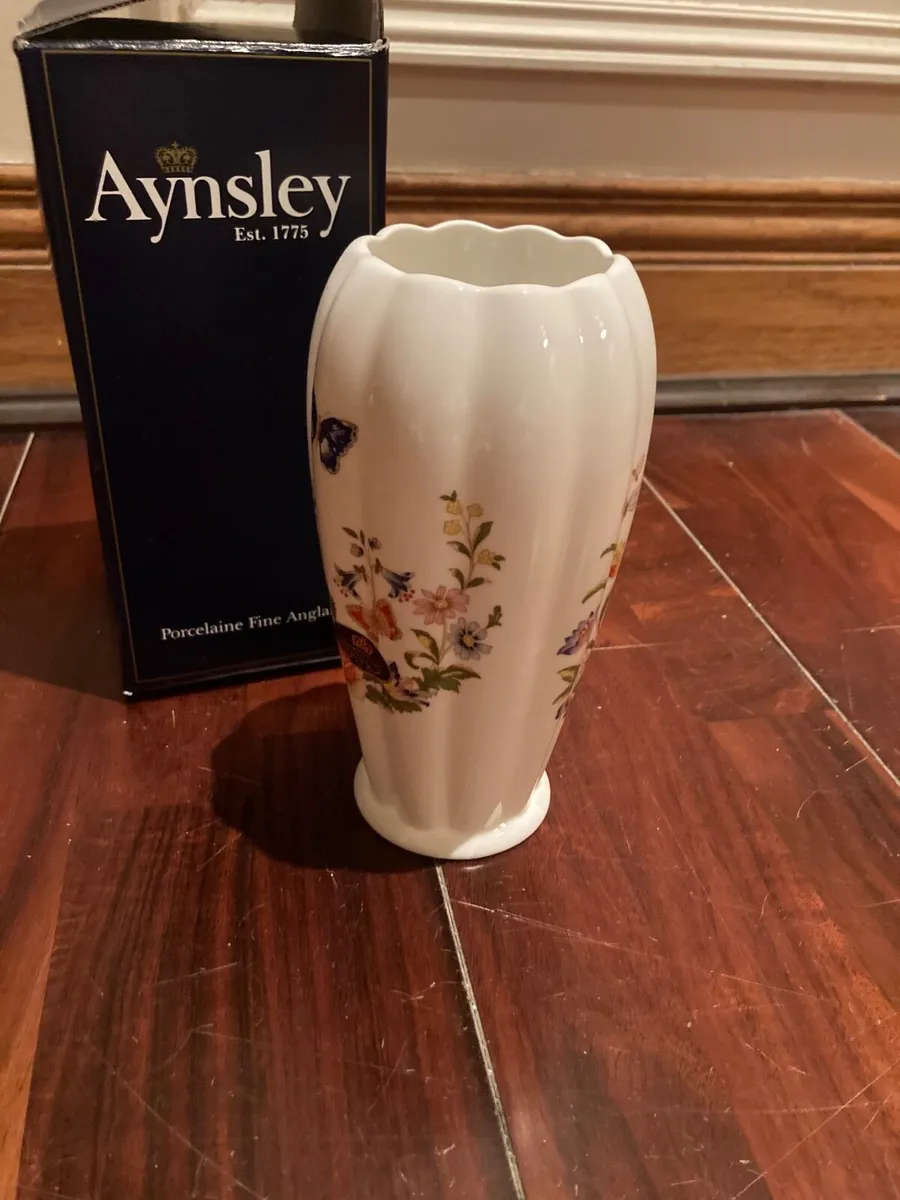 Aynsley Vase - Image 2