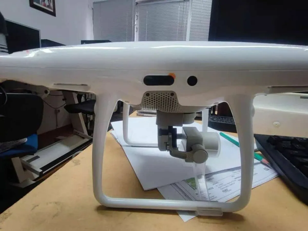 DJI Phantom 4 Pro V1 Drone Quadcopter - Image 1