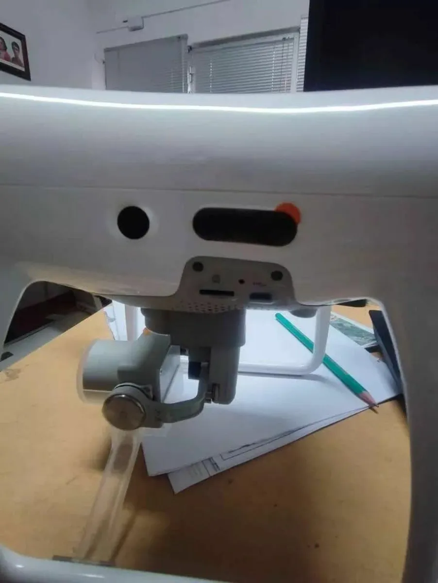 DJI Phantom 4 Pro V1 Drone Quadcopter - Image 3