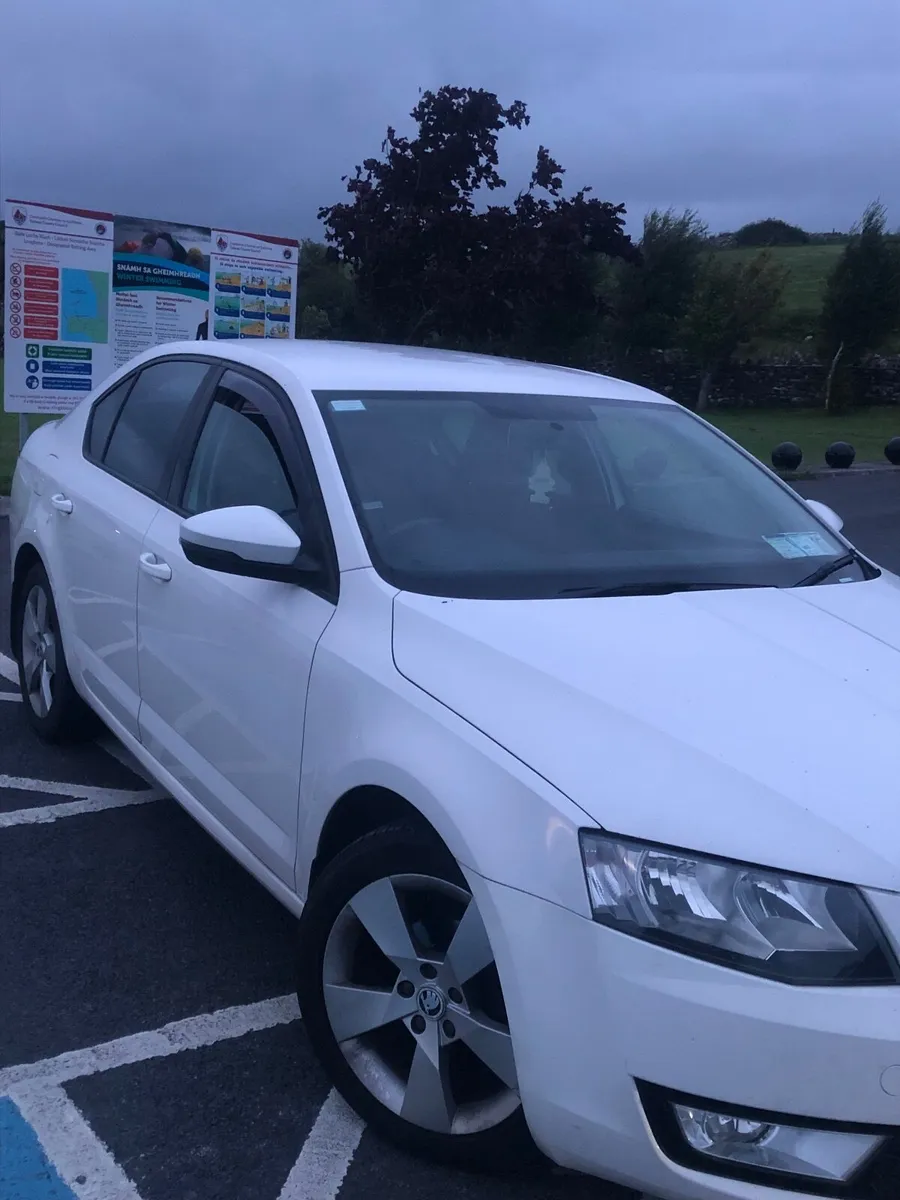 Skoda Octavia 2016 - Image 2