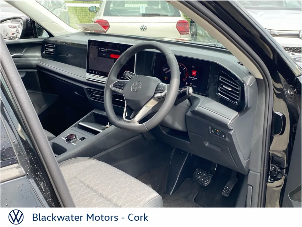 Volkswagen Tiguan 2.0TDI 150BHP EDITION 75 AUTOMAT - Image 4