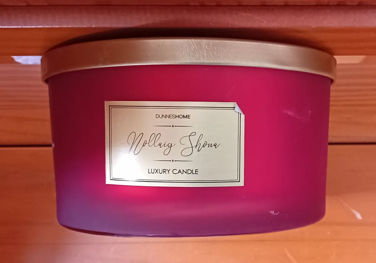 Dunnes Home luxury candle - Image 1