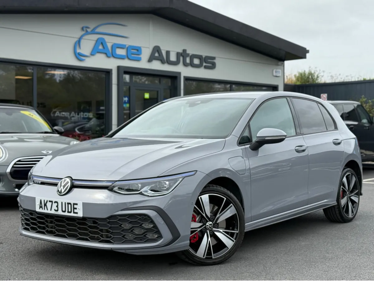 Volkswagen Golf GTE - 1.4 PETROL HYRBID - AUTO - 1 - Image 1