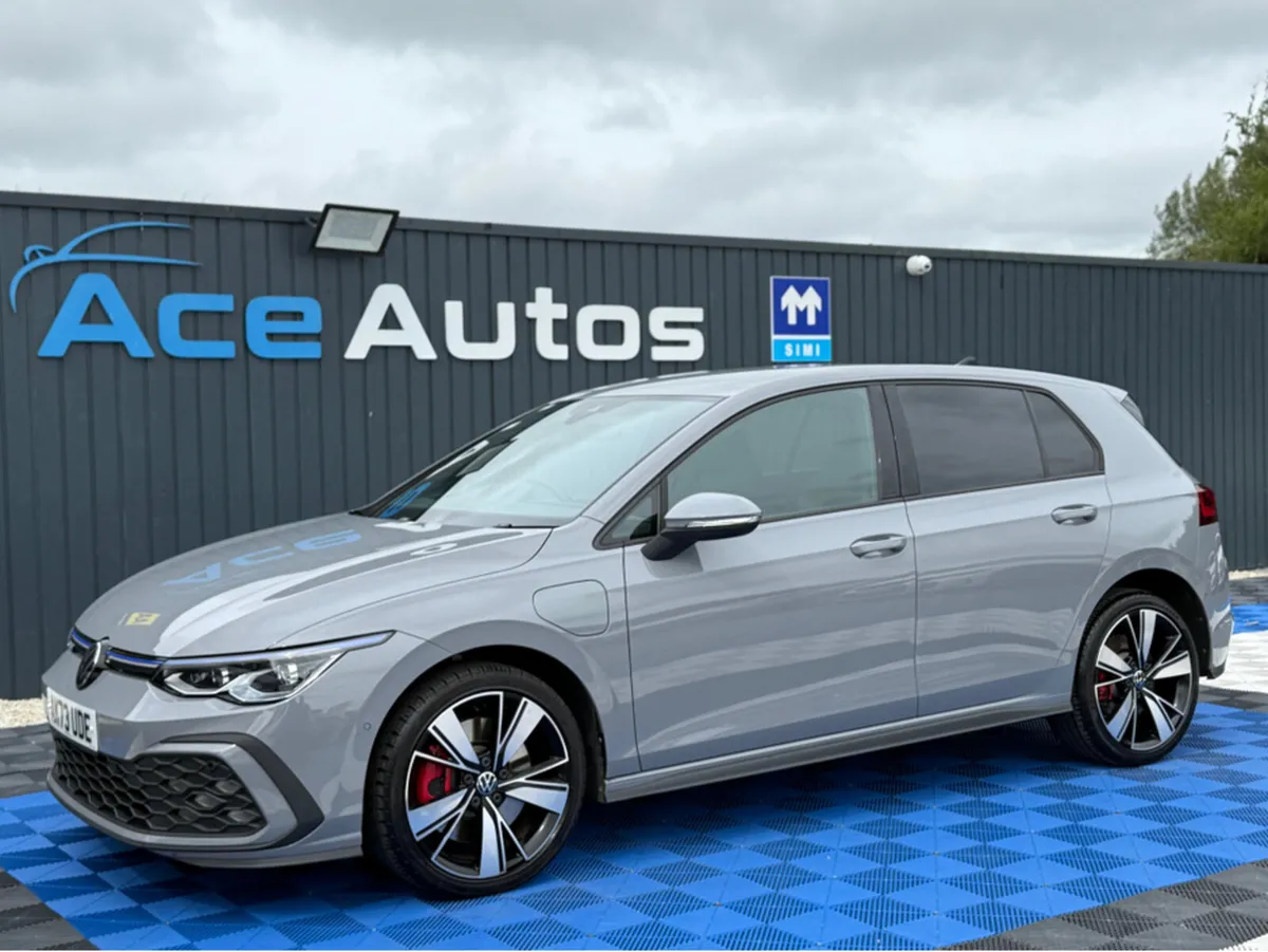 Volkswagen Golf GTE - 1.4 PETROL HYRBID - AUTO - 1 - Image 3