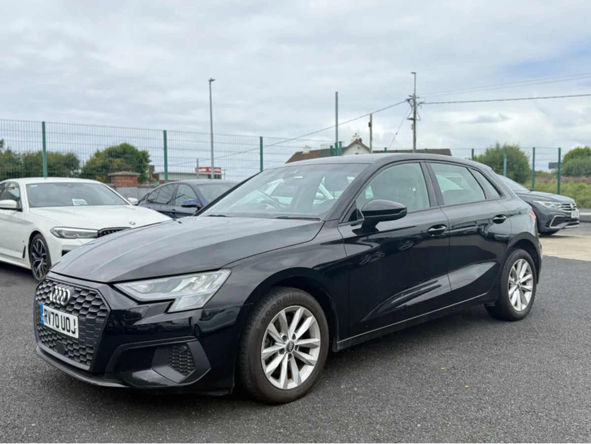 Audi A3 TECHNIK 30 TDI - Image 2