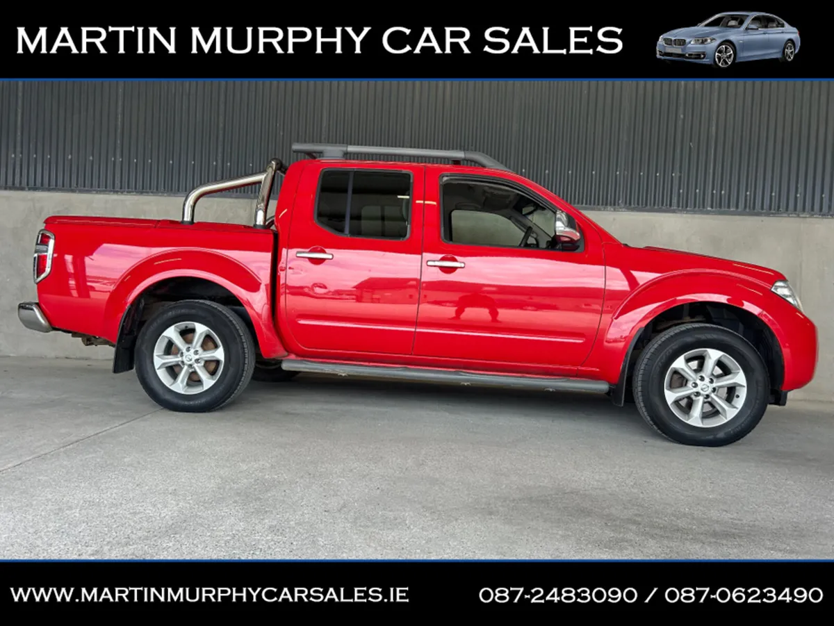 Nissan Navara 2.5 DCI TEKNA * LOW MILES * - Image 2