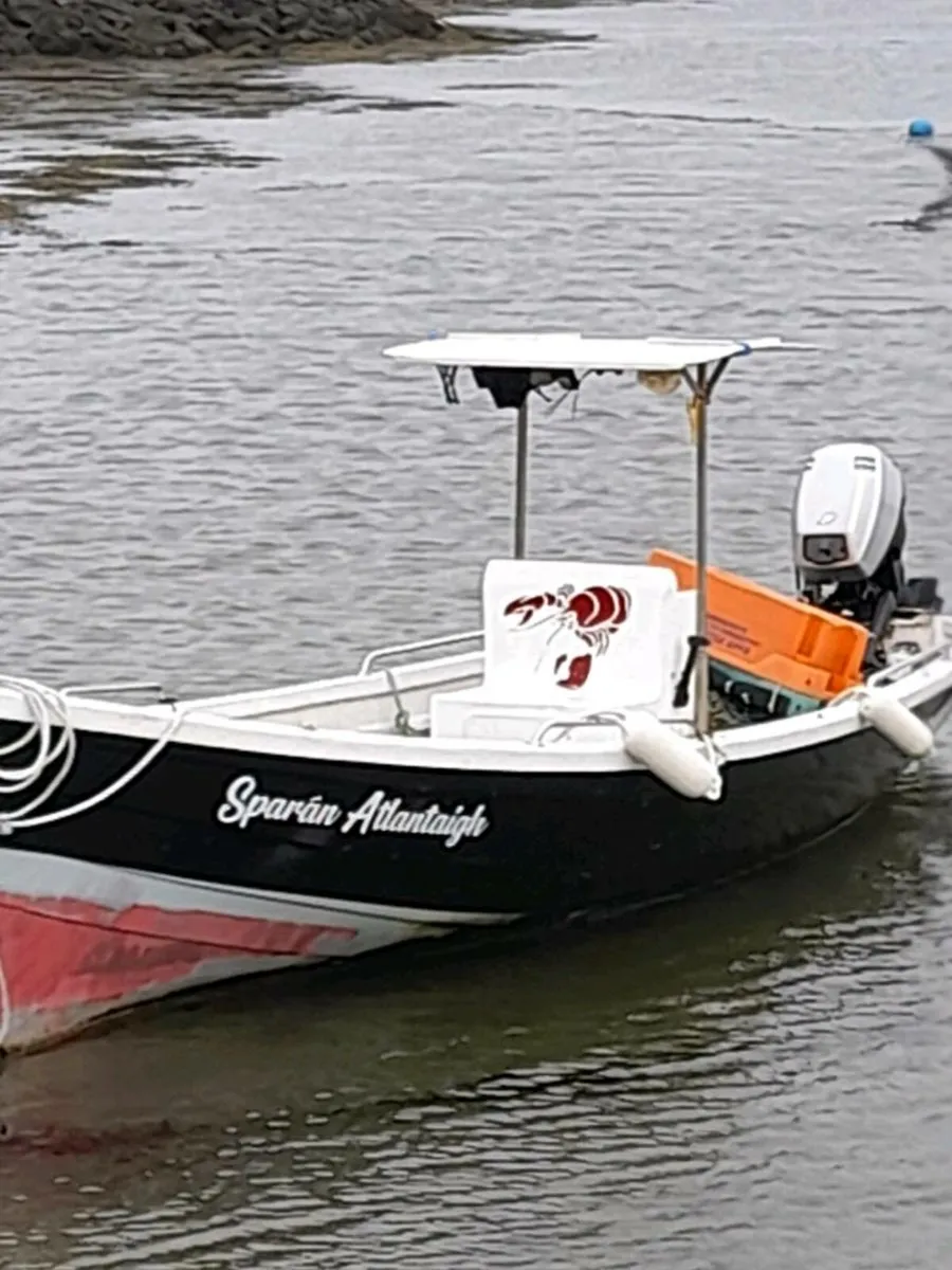 Fishing boat - Image 3