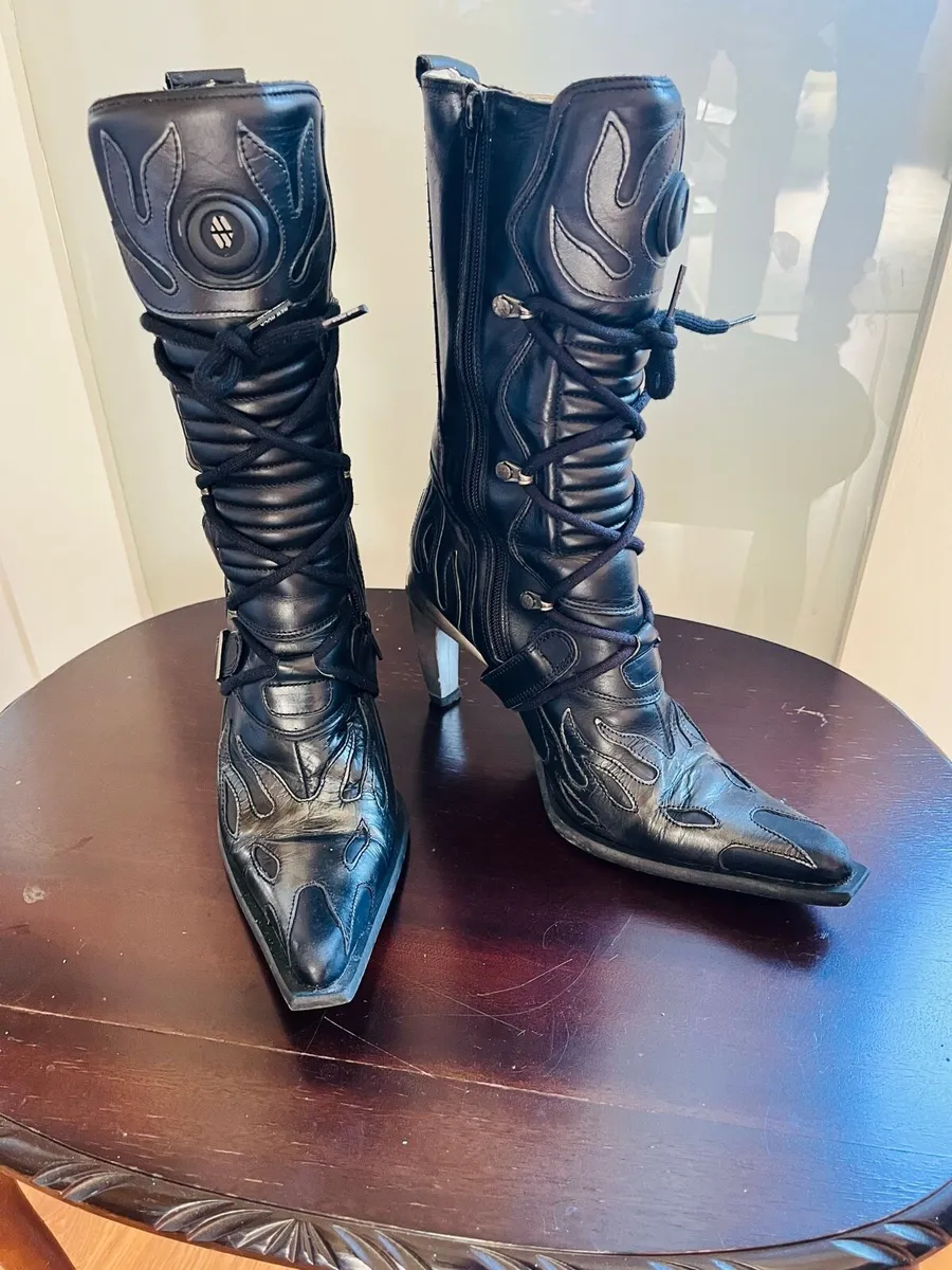New Rock Ladies Boots. Size 39. - Image 1