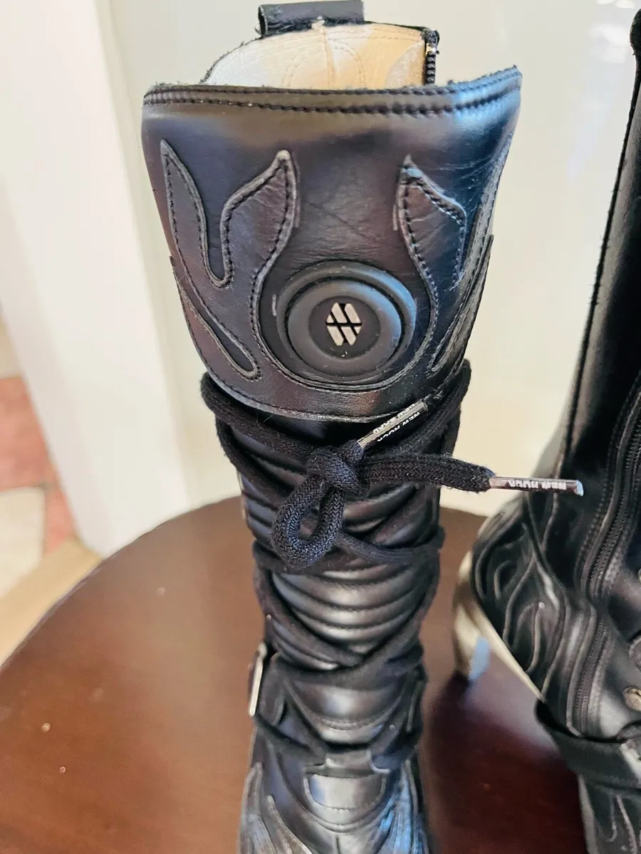 New Rock Ladies Boots. Size 39. - Image 2