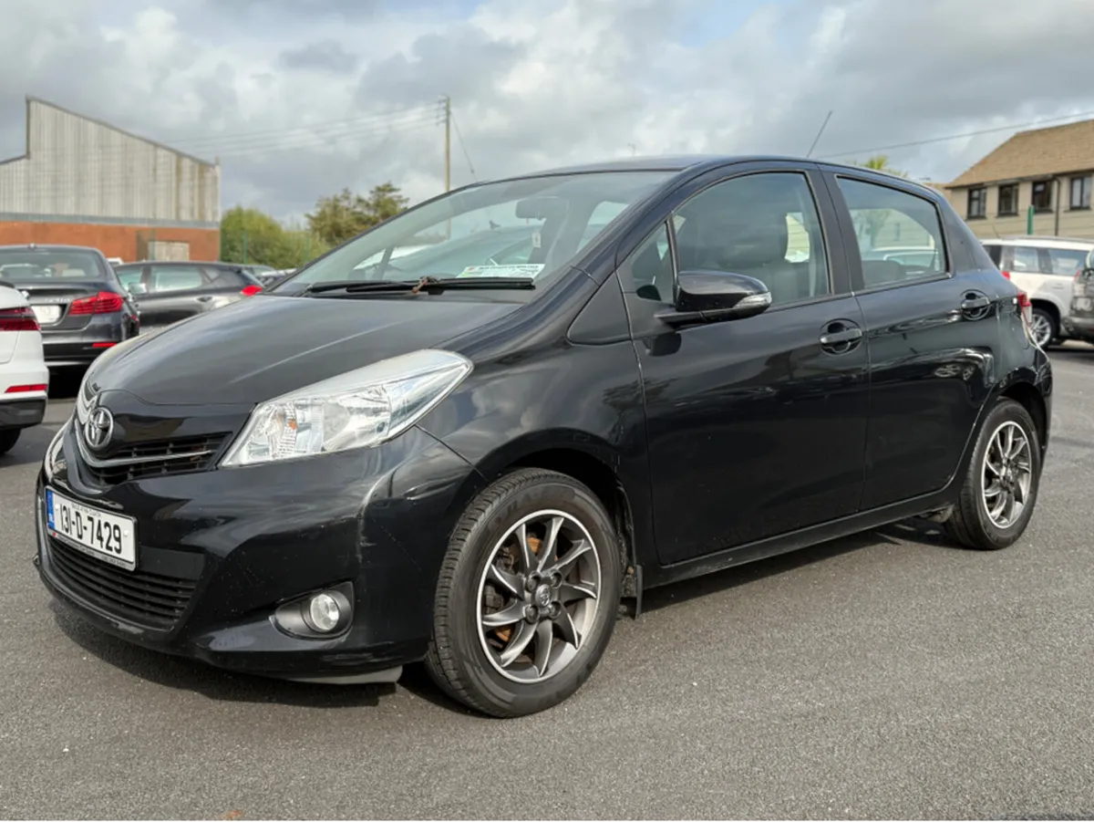Toyota Yaris 1.0 SPORT 4DR - Image 3
