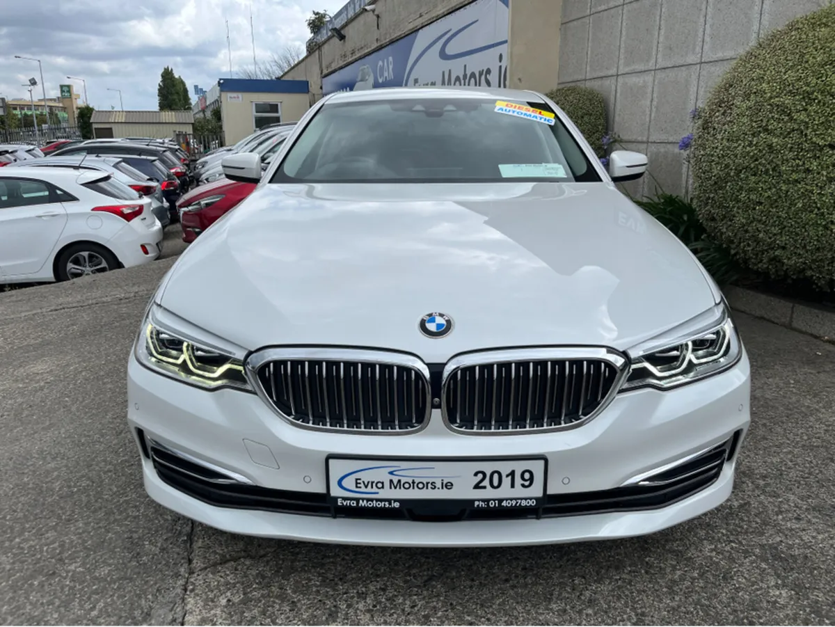 BMW 5-Series 523D LUXURY LINE AUTOMATIC 2.0 DIESEL - Image 2