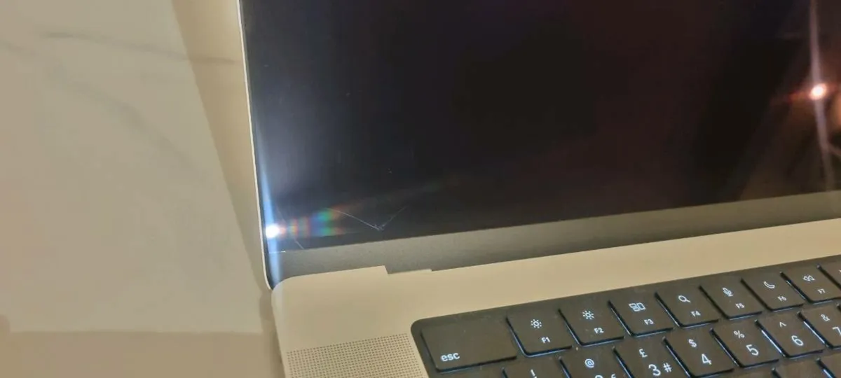 MacBook Pro 16", M3 Pro, 36GB - Image 3