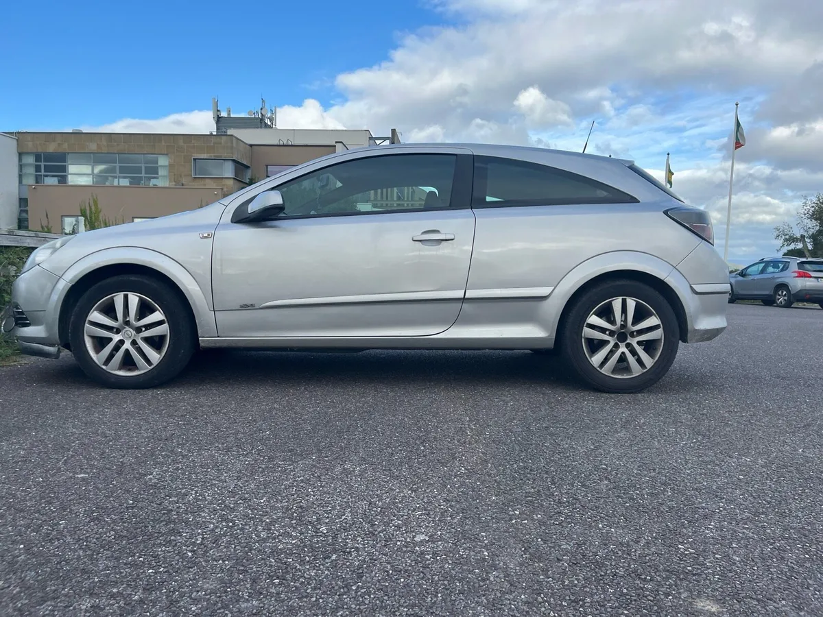 Opel Astra 1.4L - Image 2