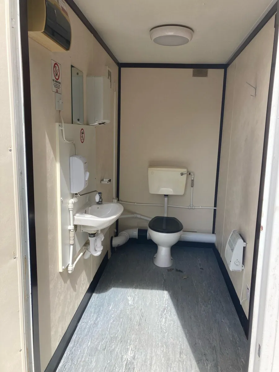 13/9ft Steel Jack Leg Modular Toilet Block - Image 4