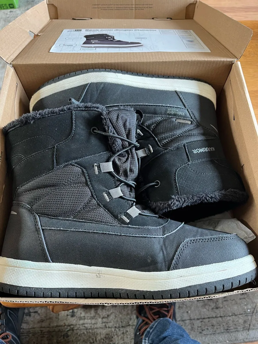 Karrimor Junior Boots. Size 6 - Image 1