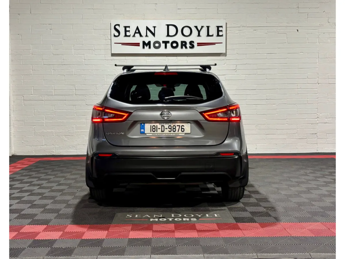 Nissan Qashqai 1.2 PET SE SUNROOF AUTOMATIC - Image 4