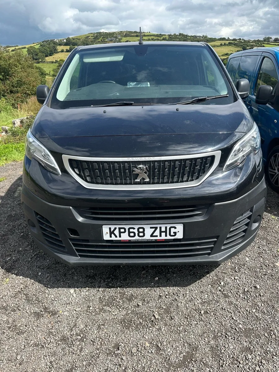 2018 Peugeot expert lwb for breaking only - Image 2