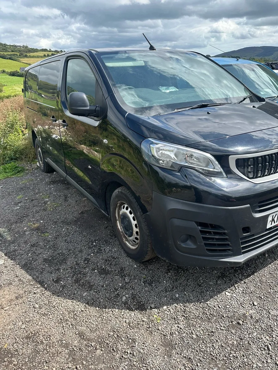 2018 Peugeot expert lwb for breaking only - Image 3