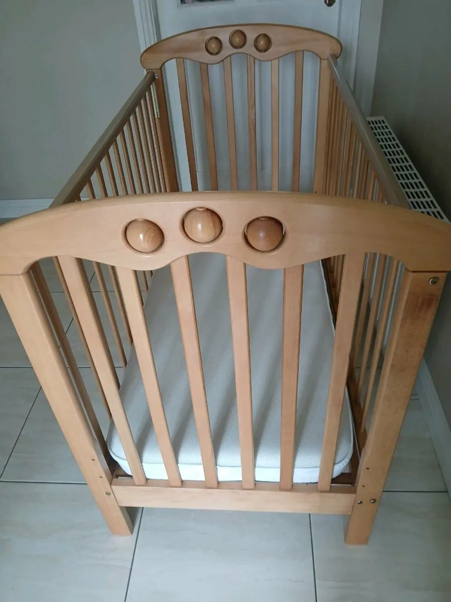 Cot..120 x 60. - Image 1