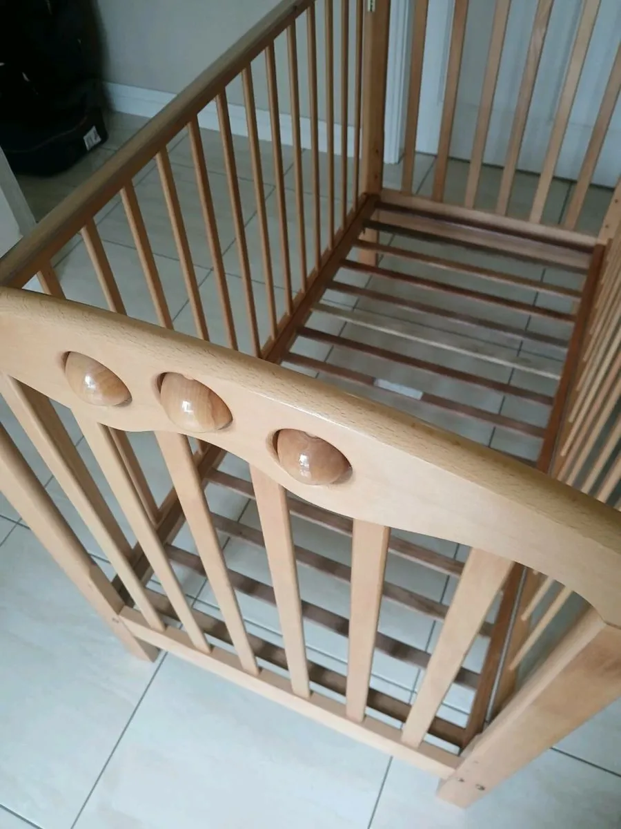 Cot..120 x 60. - Image 3