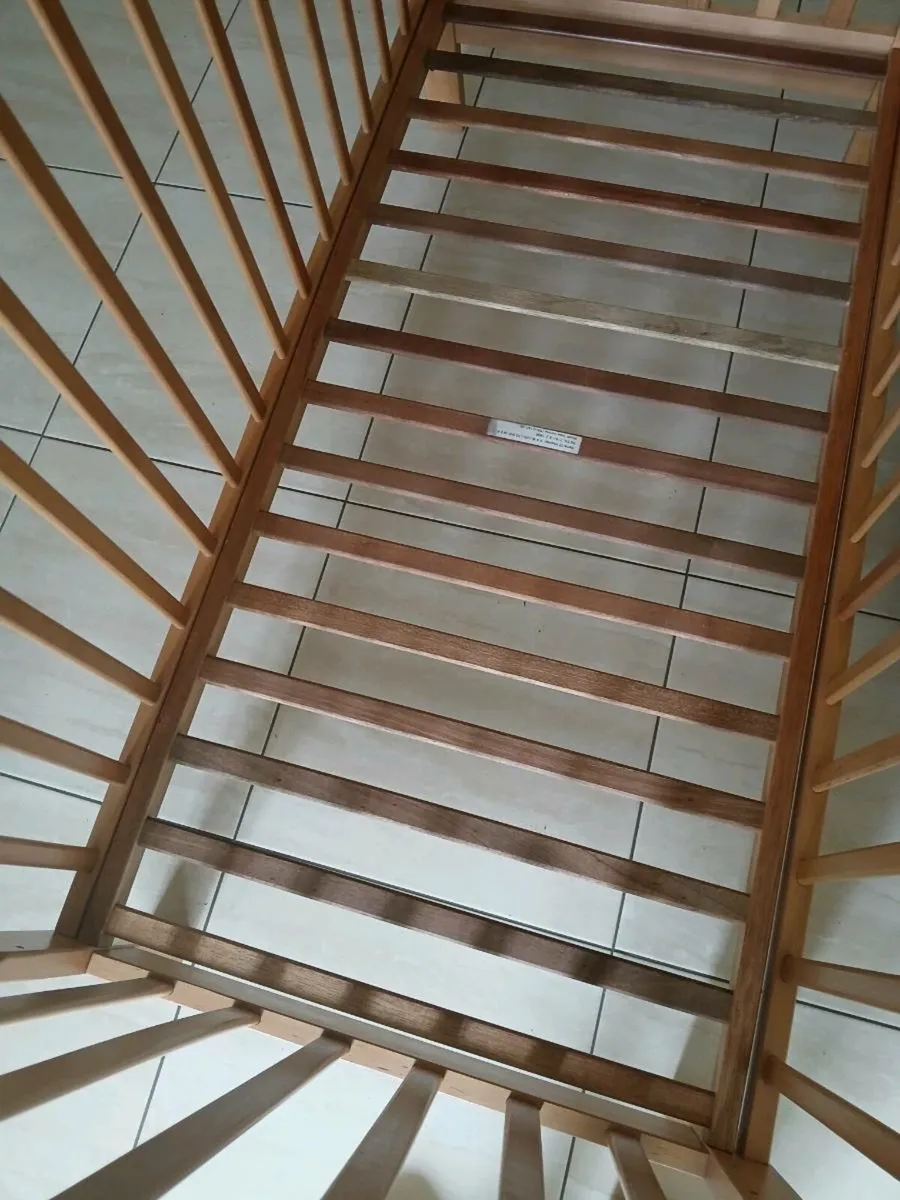 Cot..120 x 60. - Image 4