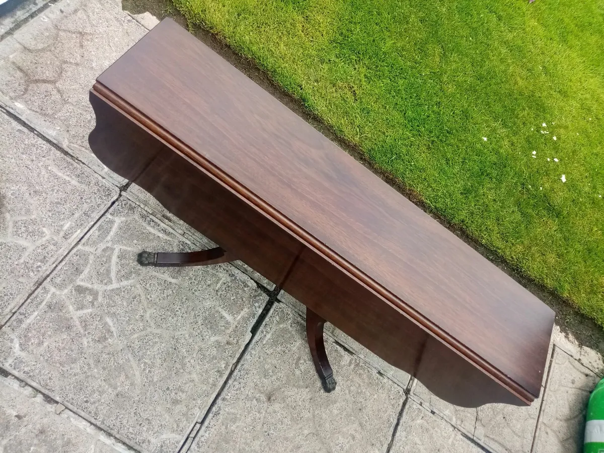 4 pod  Table - Image 1