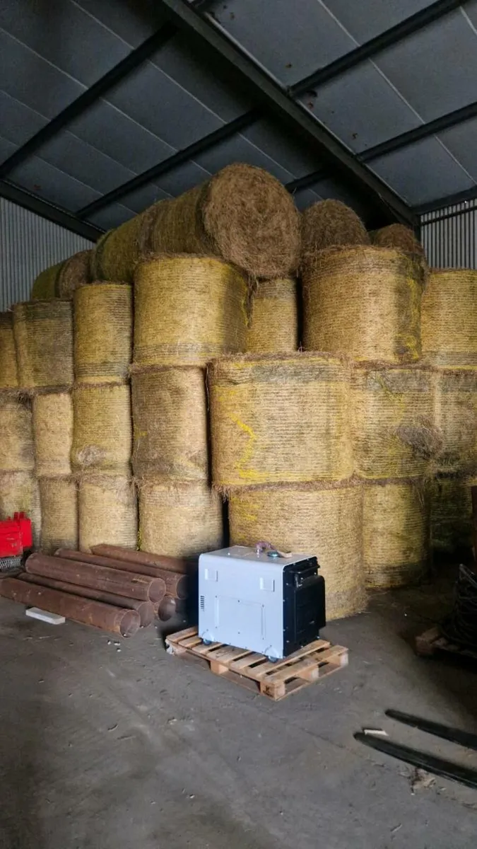 Round & Square Hay