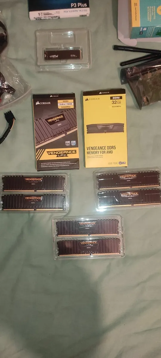 Corsair Vengeance LPX DDR4 3200MHz RAM (48GB Kit /