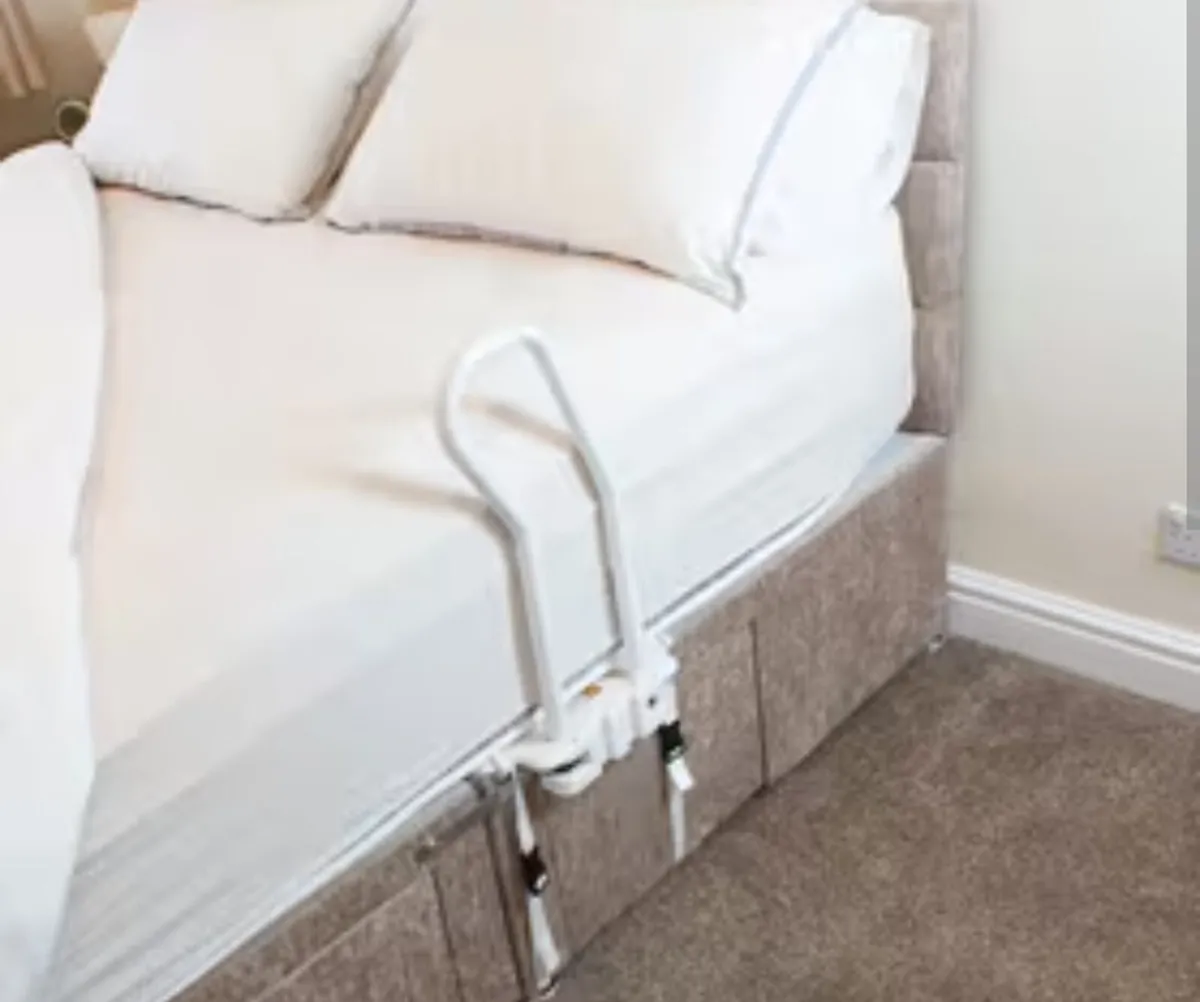 Bed Rail/Lever - Image 1