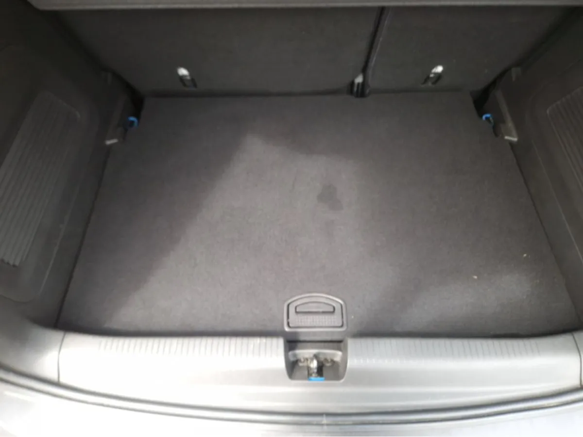 Vauxhall Crossland X 1.2 Ecotex Ultimat Ultimate - Image 2