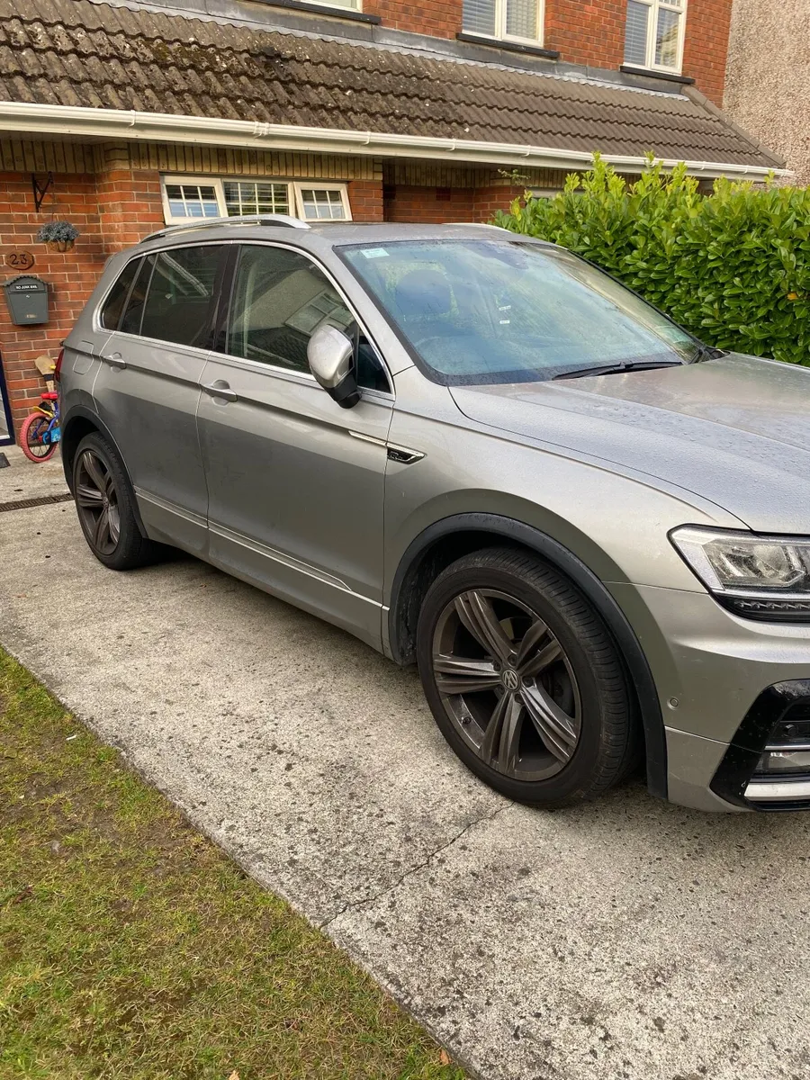 Volkswagen Tiguan 2018 - Image 2