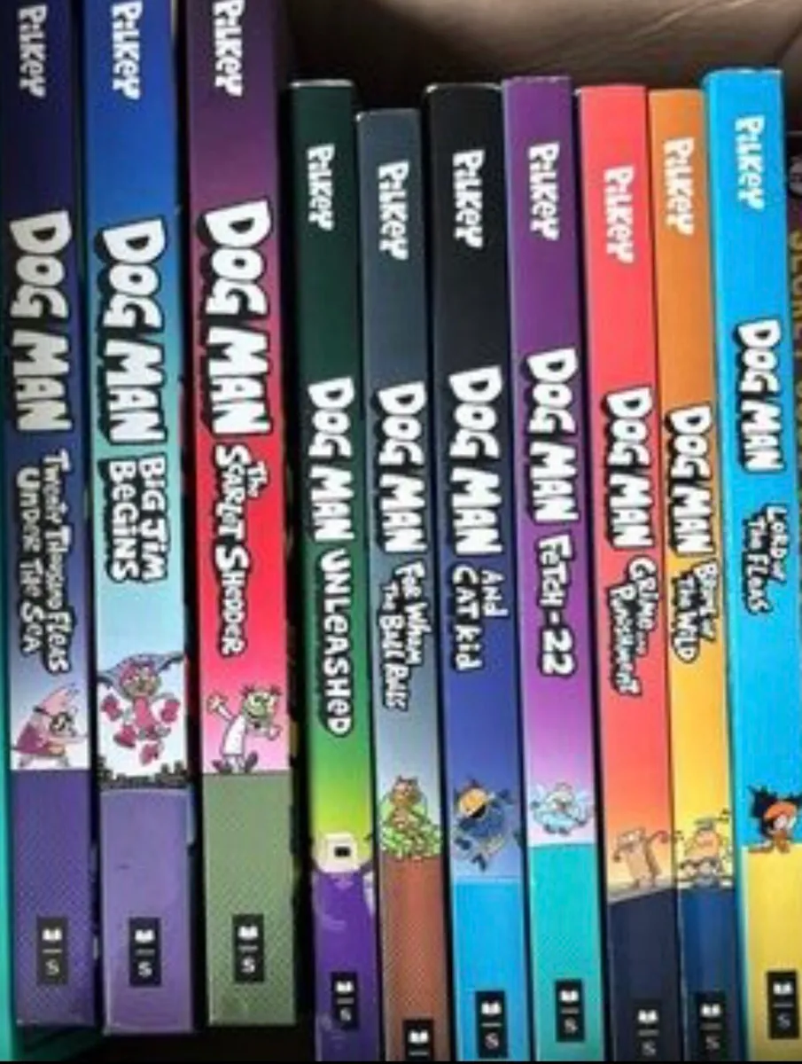 10 Dogman Books (3 Hardback)