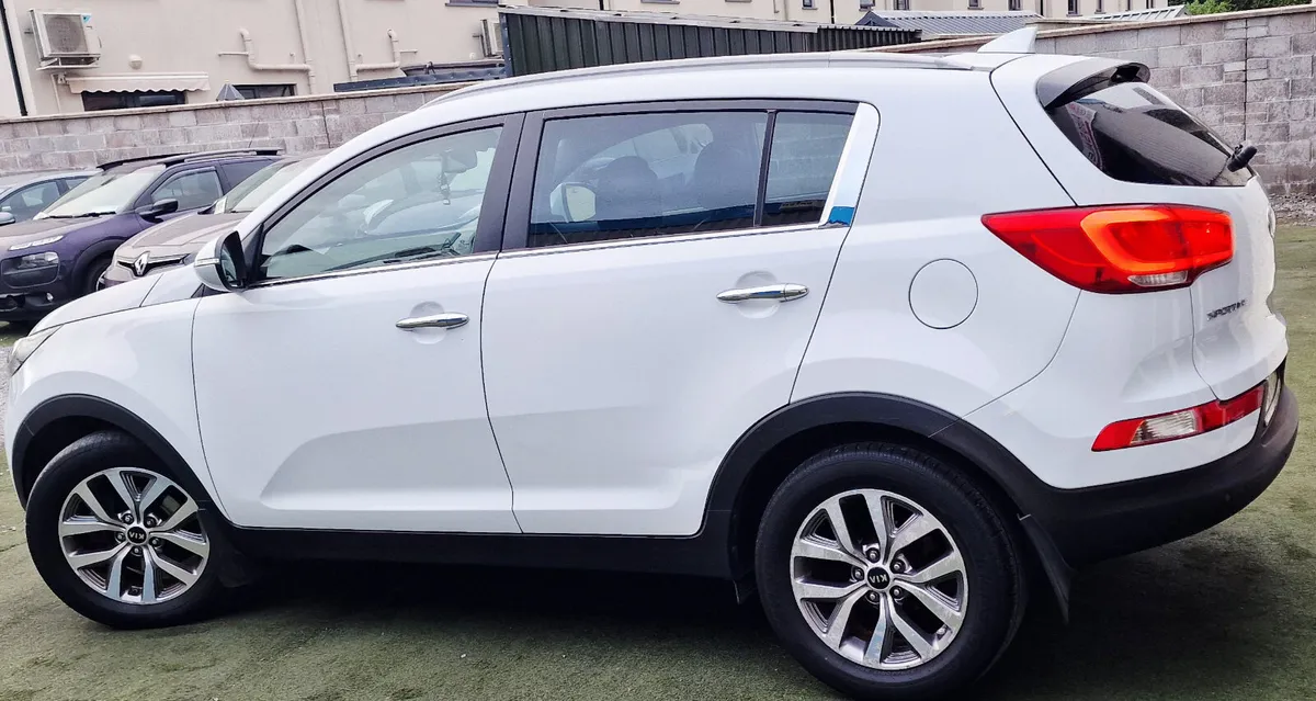 Kia Sportage PLATINUM 1.7CRDI LEATHER REV CAMERA N - Image 3