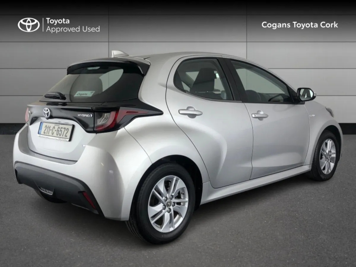 Toyota Yaris yaris hybrid luna - Image 2